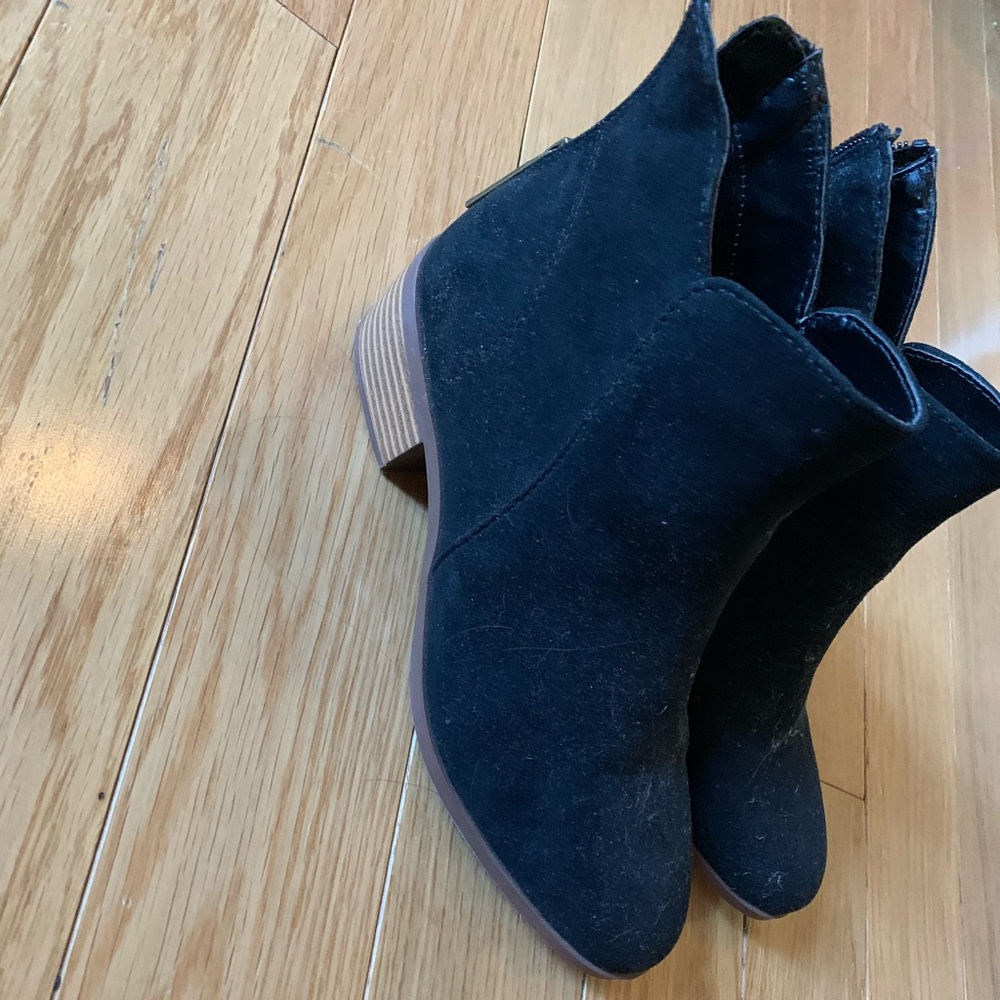 chelsea boots